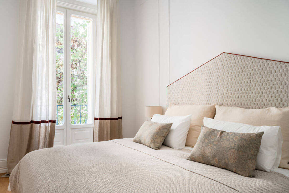 Cobijo Headboard