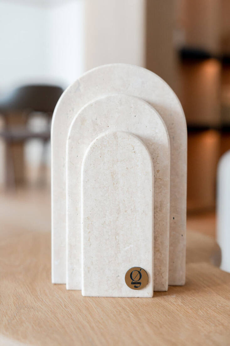 Arco Bookends 4
