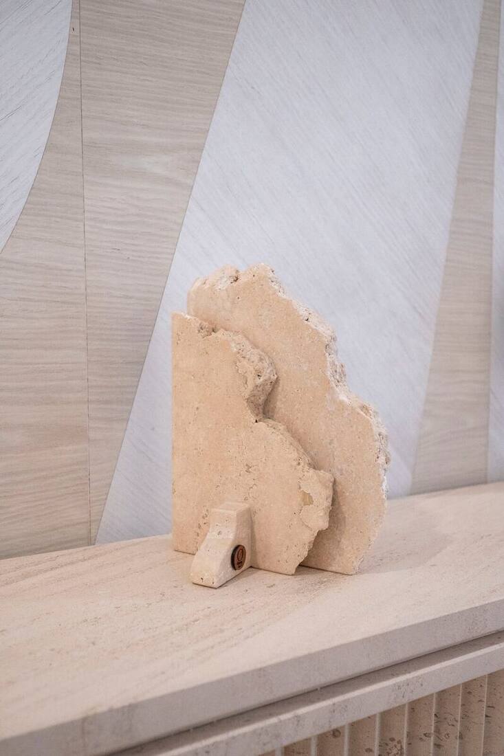 Cantil Bookend 3