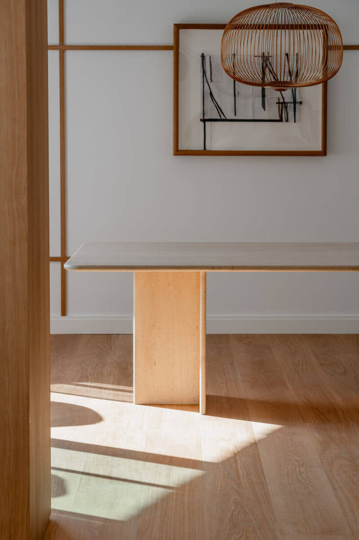 Nexo Dining Table