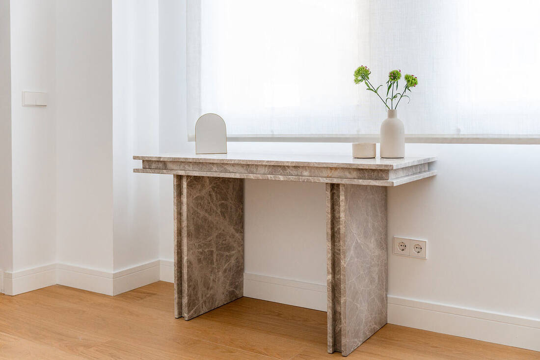 Trazo Console Table